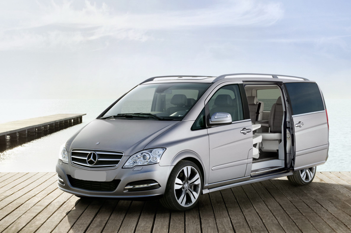 Corporate Chauffeurs - Merces Benz V Class